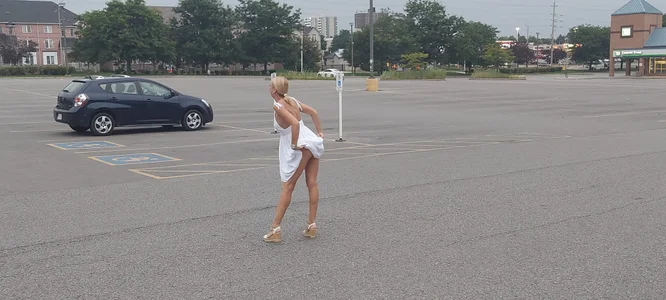 BaditaLuna Public Pic 8