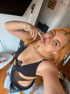 Public de prettyy_tay  4 Imagens