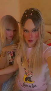 VenusSantana I love enjoying with my friend Lilyth Εικόνα 7