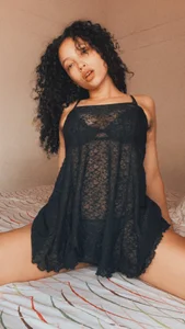 EmilyTreasurez Black dress 🖤 صورة واحدة|EmilyTreasurez Black dress 🖤 صورتان|EmilyTreasurez Black dress 🖤  3 صور|EmilyTreasurez Black dress 🖤  3 صورة