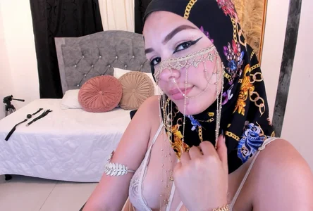 SofiaRivera1 I love the luxury and elegance of my ethnicity 🔥💋 Pic 2