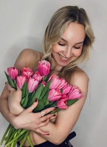 DaisyMellifluousI like flowers 🥰 Bild 3