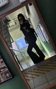 JohnaDoria Public  4টি ছবি