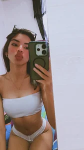Violett_Carter Public Billede 2