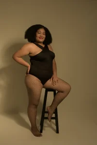 laurel_swan Black 🖤 Pic 2