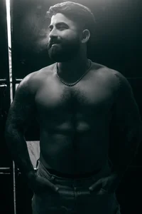 Lyon_vach Hairy sexy man Kuva 3