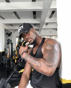 blackdrey18drey hlo Bild