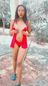 TallTemptress Public Pic 2