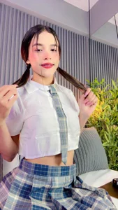 Lina_Glamのsexy schoolgirl💦の 3枚の写真