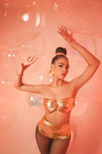 AntonellaHall_のBubbles of desireの 2枚の写真