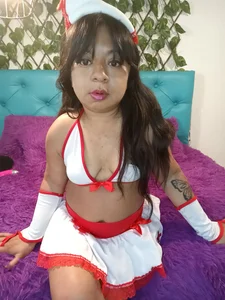 SARAWILLS Sexy nurse Pic 3