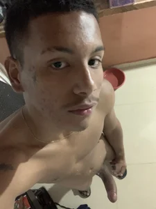 alex_hot23_ Public  3. fénykép