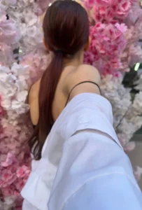 PetraHambelton Floral fantasy 🏵️ Pic 2