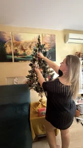 NikaSkylinkI'm getting ready for Christmas图片 2