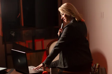 MissEscarlethのFavorite Secretaryの 2枚の写真