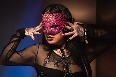 MorganaCrowley Mask photo session 🎭 Pic
