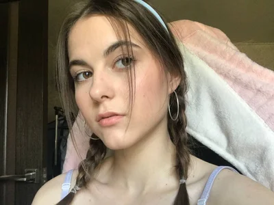 CarolannMirjah my curls🥰 Pic 2