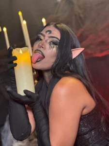 Elven Darkness 🧝🏼‍♀️🌑 de RiriiBrunette__  Imagens