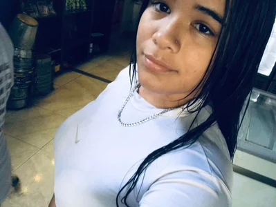 Public de Keely_white  4 Imagens