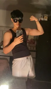 IamJuanJoc Public  7টি ছবি