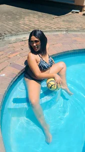 NawtyDiva4u kullanıcısının Outing albümü -  3 fotoğraf