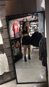 Honey_Sofi Public Pic 4