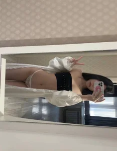 AprilOnilll Warning: Heart Racer Foto 2