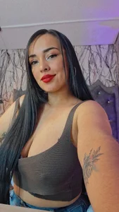 Queen_Nyxx Me slika 2