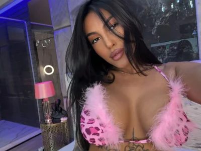 AishaaDevoe Public Pic 5