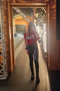 Foxy_Bright Public Pic 8