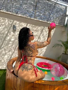 Nikki_RousmelPublic图片 5