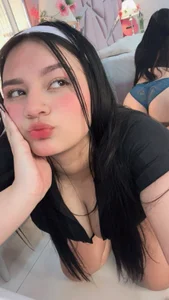 Nicollevsconttei kullanıcısının nicolle casual pics 🍓🔥 albümü -  5 fotoğraf