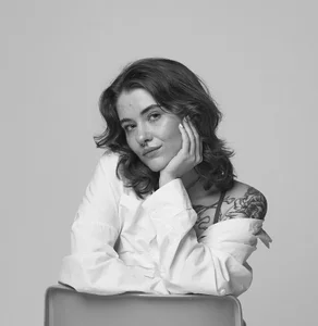 risha_laas black and white Pic 4