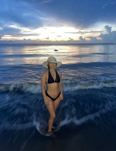 EvaniaBlu Public صورة واحدة|EvaniaBlu Public صورتان|EvaniaBlu Public  2 صور|EvaniaBlu Public  2 صورة