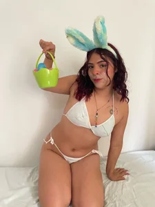 nicky_andcamil Nicky's in Easter Pic 3