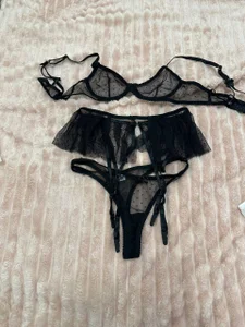 elliemintlover some of the lingerie sets Billede 6