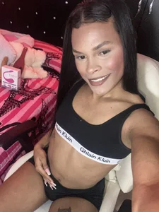 _diamondpamela: 🔥🔥 ( 3 фото)