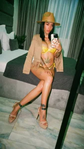 NyraNoble Sexy and classy mood slika 2