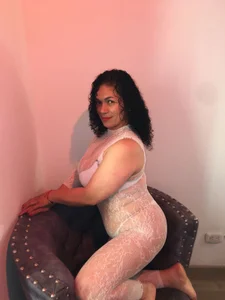 Enjoying a little, Christmas is approaching and that makes me hornier od Aliciia_cute1  2 snímek