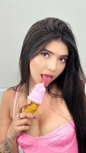 LolliTeaseXXX ice cream Immagine  9