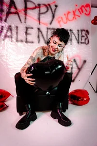 trinitty Ur Fucking Valentine's Godeess🖤 Pic 3