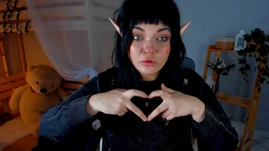 MaryHarrys I'm an elf Pic 3