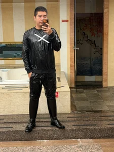 gary0213 穿馬靴色色的照片 Foto 9