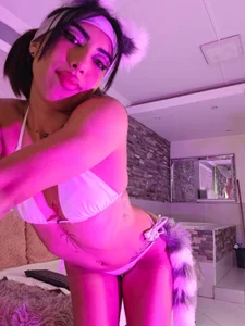 Eloisa_Morgan Golden fox🔥🔥🔥  3টি ছবি