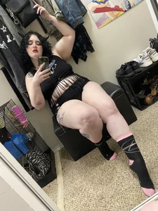 Thiccums-the-Goddess's photo