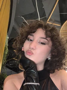 LouiseEvans Public Pic 8