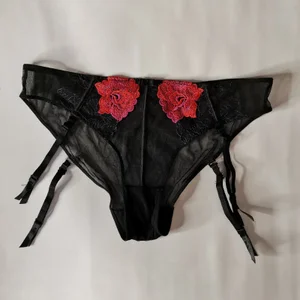 kissyoukiss my panties 2000 tks! When you tip for panties-write your email Foto 2