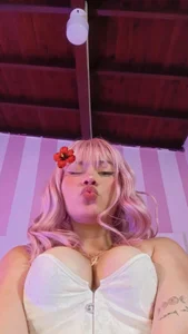 sophia_blade_Public Bild