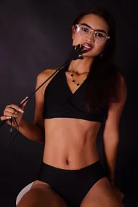 arl_chloee fiery brunette, curves and pleasure❤ Pic 2