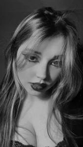 Public od Chloe_Rozzy  2 snímek